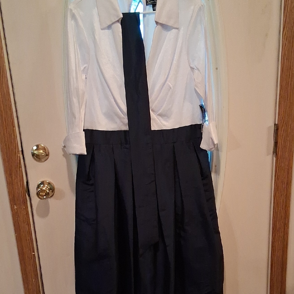 Jessica Howard Classic Deep Navy Blue & White Dress
